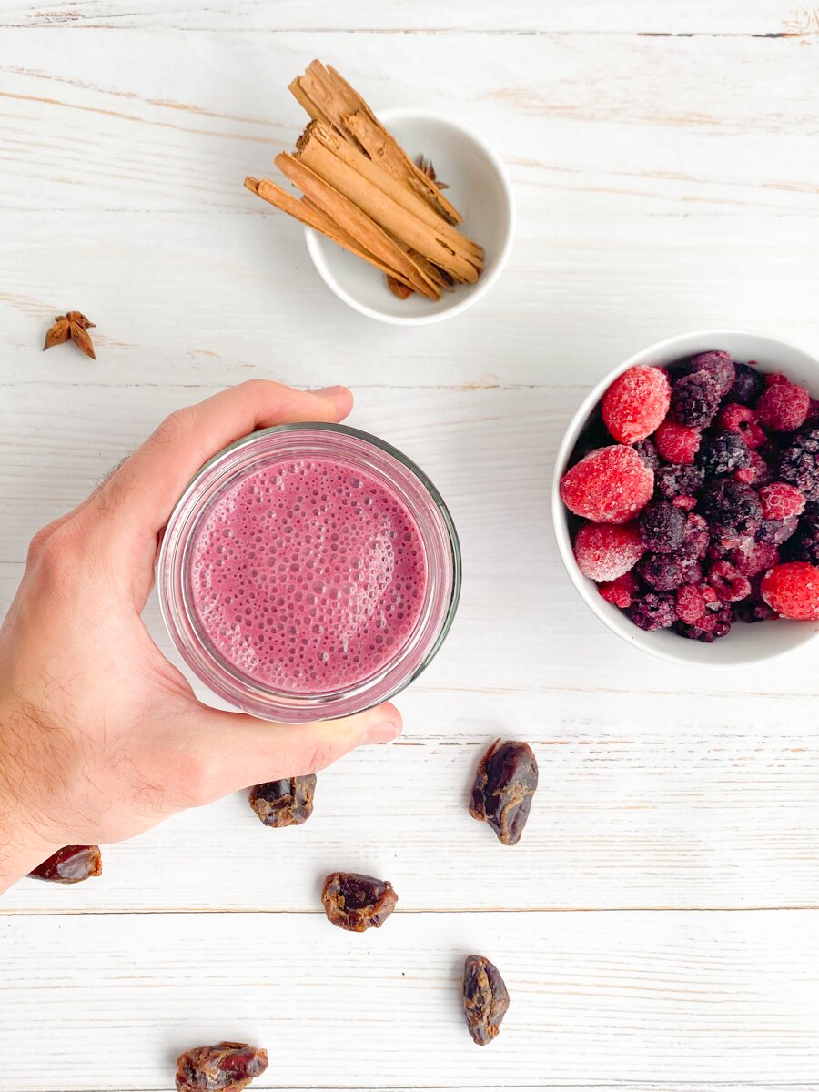 Creamy Berry Smoothie (vegan)