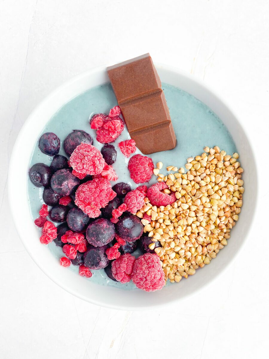 Banana Passionfruit Smoothie Bowl (vegan, gluten-free)